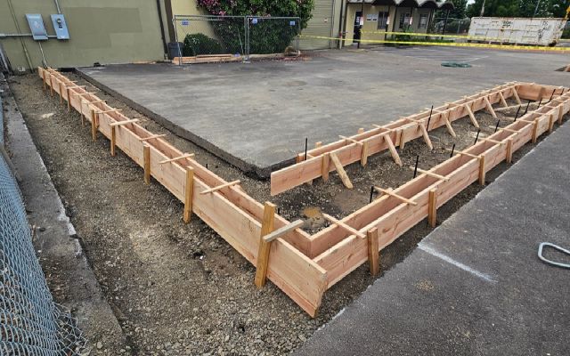 Retaining walls